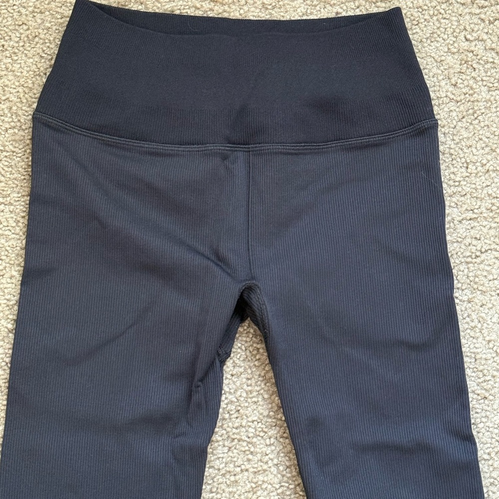alo - seamless ribbed HW legging